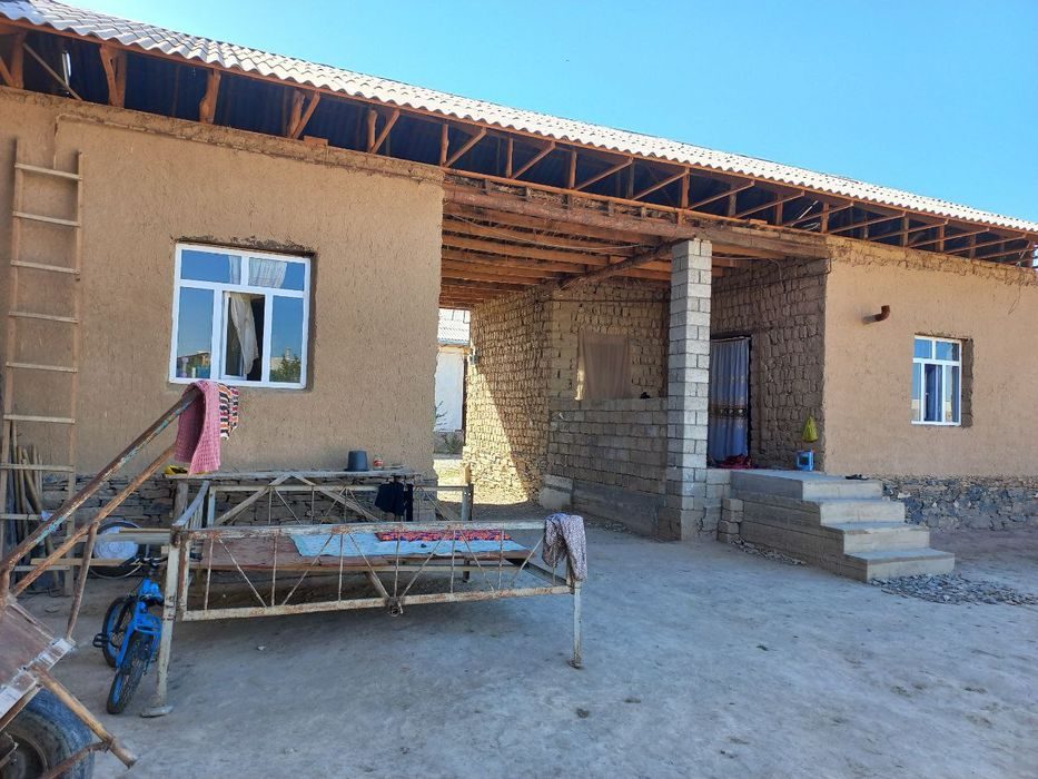 4-комнатная часть дома, 6000 м², Джизак, на продажу