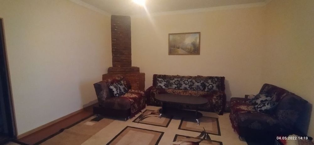 6-комнатный коттедж, 400 м², Джизак, на продажу