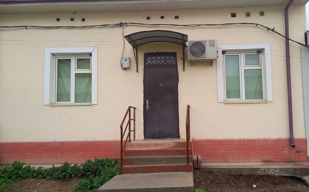 3-комнатный коттедж, 200 м², Джизак, на продажу