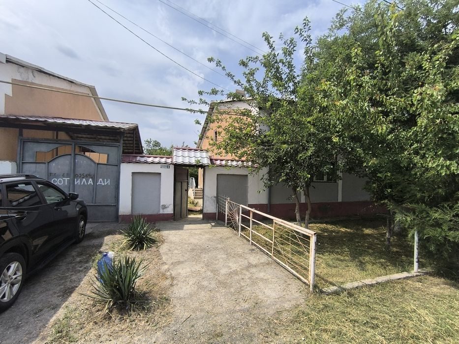 3-комнатный коттедж, 200 м², Дустлик, на продажу