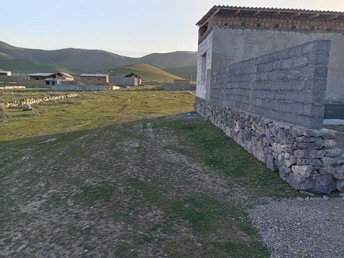 Uchastka sotiladi Jizzax viloyati Sharof Rashidov tumani kuyovboshi ma