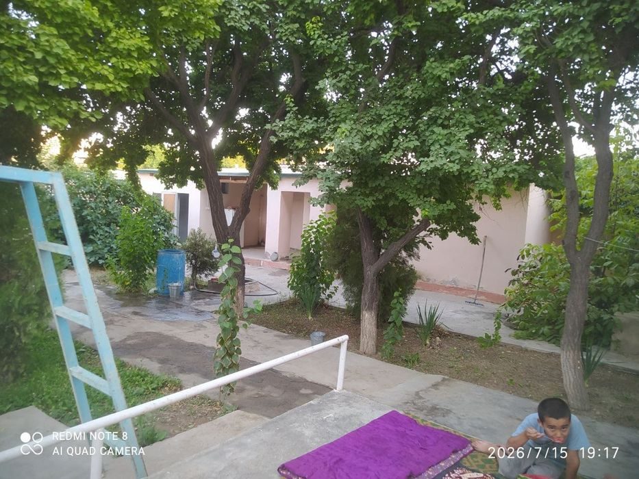 6-комнатный коттедж, 600 м², Янги-Нишан, на продажу