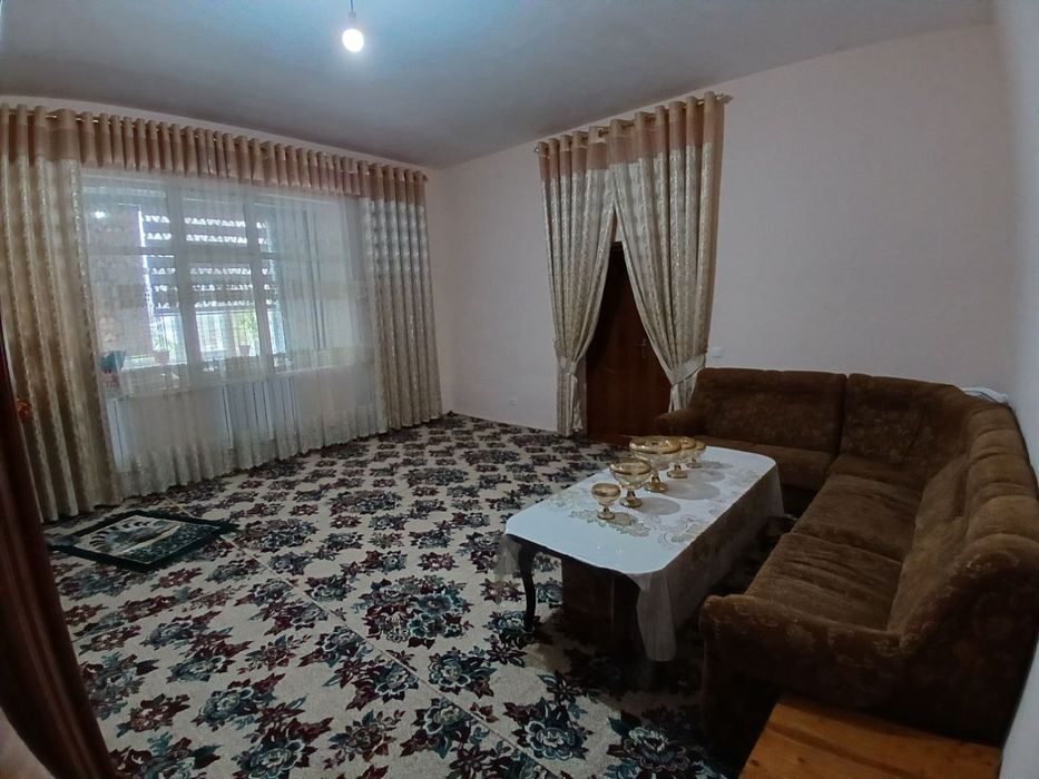 4-комнатный коттедж, 600 м², Джизак, на продажу