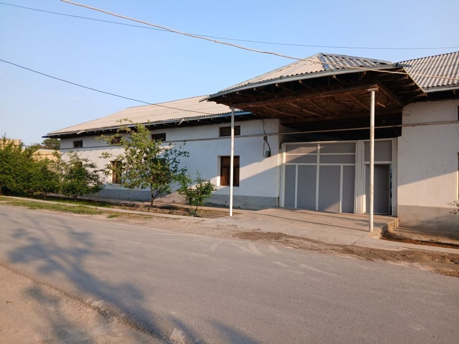 11-комнатная часть дома, 10 м², Джизак, на продажу