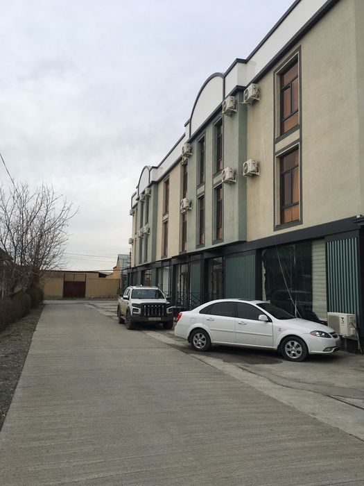 6-комнатная часть дома, 500 м², Джизак, на продажу