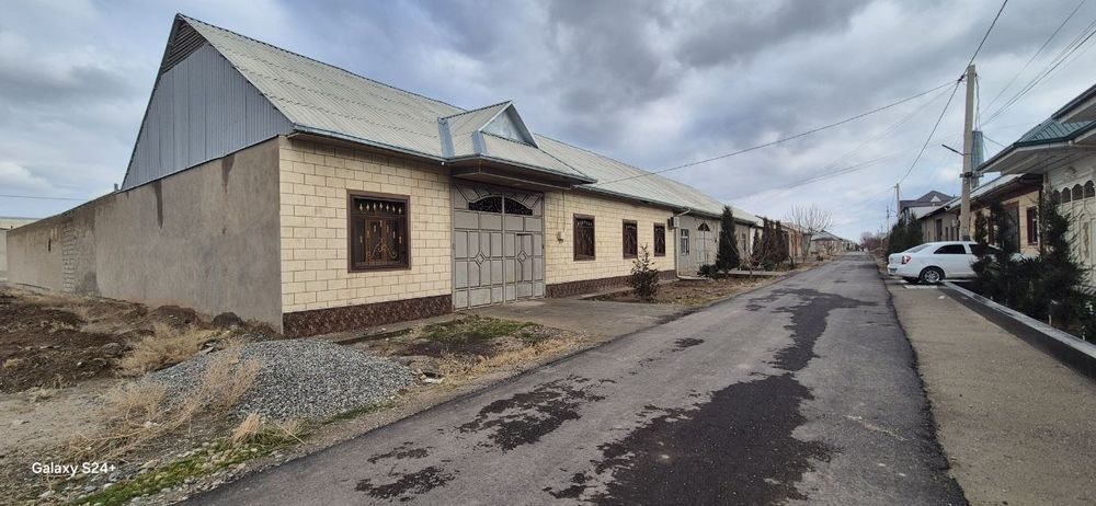 7-комнатный дом, 400 м², Термез, на продажу
