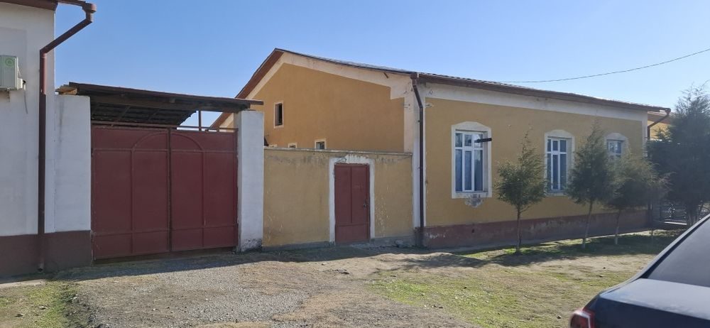 5-комнатный коттедж, 700 м², Термез, на продажу