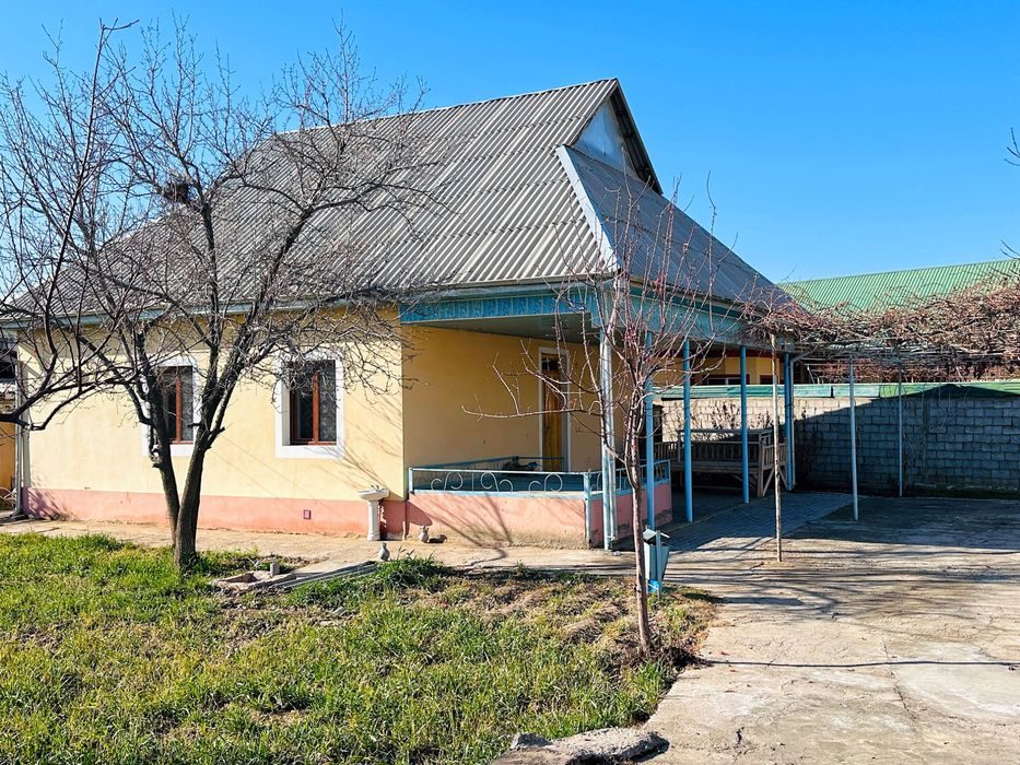 4-комнатный дом, 111111 м², Термез, на продажу