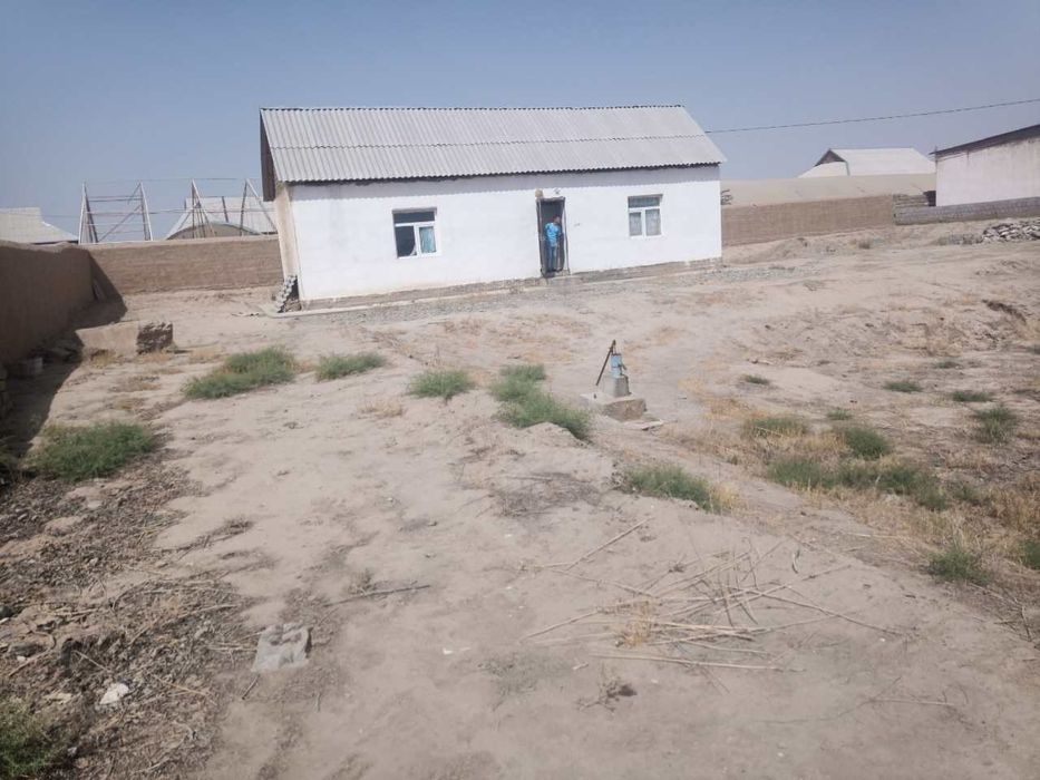 2-комнатный дом, 100 м², Термез, на продажу