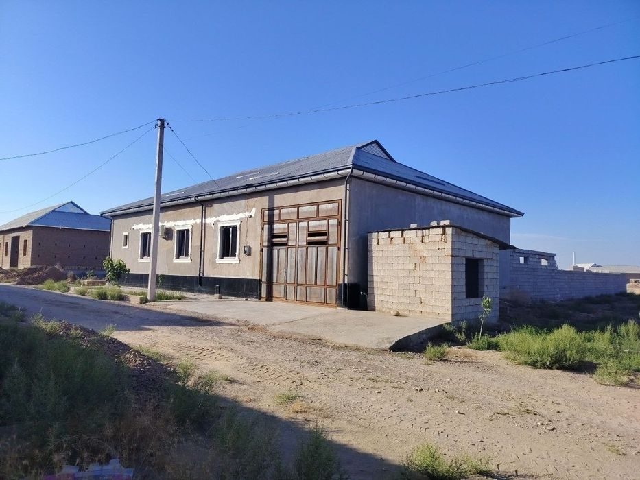 5-комнатный таунхаус, 8 м², Термез, на продажу