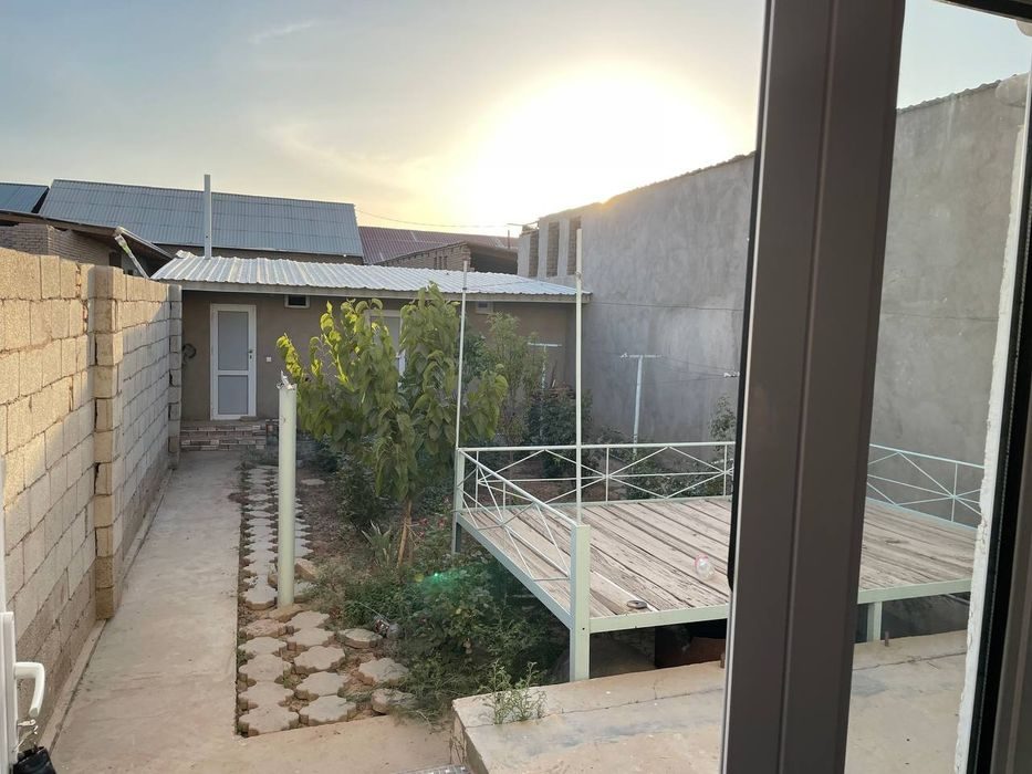 4-комнатный коттедж, 350 м², Термез, на продажу