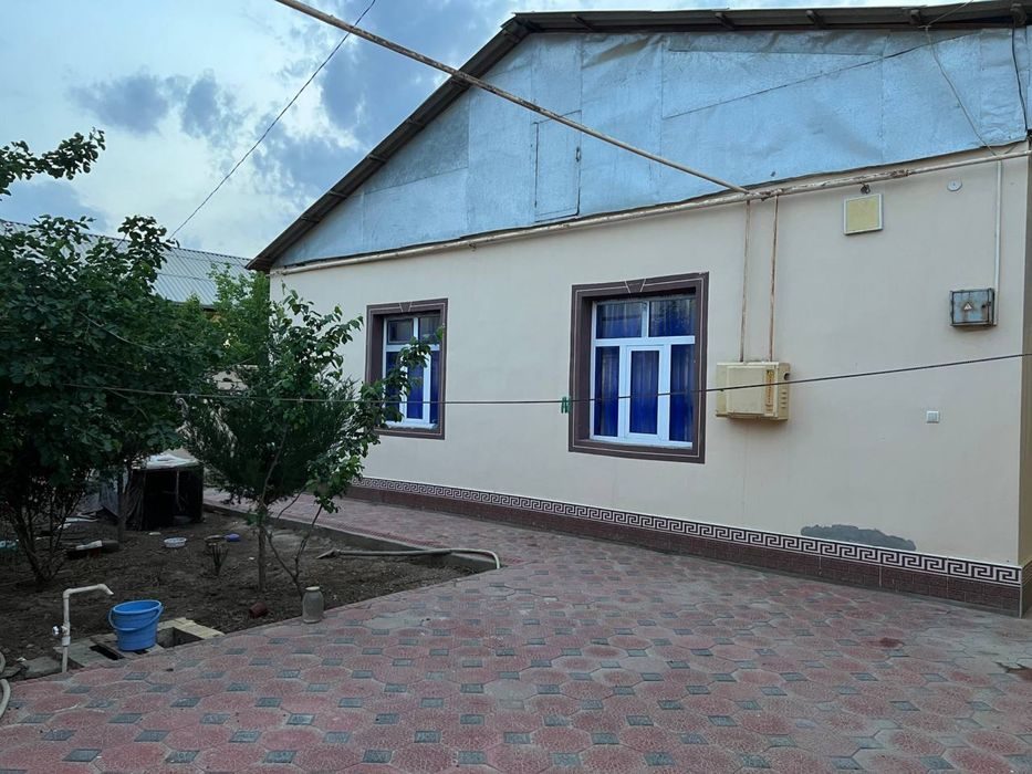 6-room cottage, 405 m², Termez, for sale