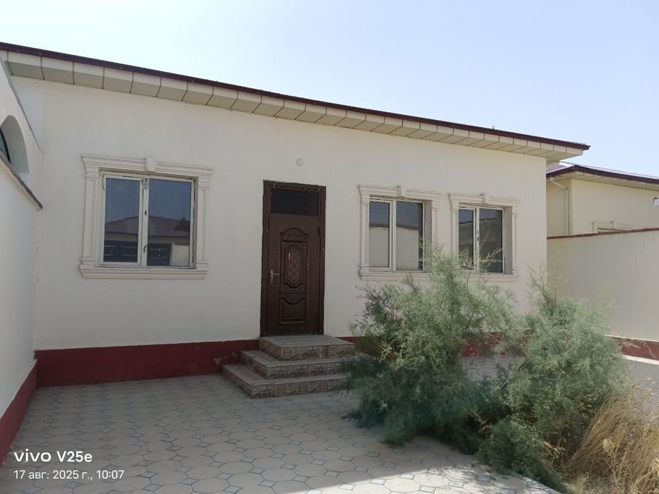 4-room cottage, 2.5 m², Termez, for sale