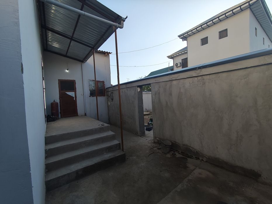 3-xonali uy, 110 m², Termiz, sotuvga