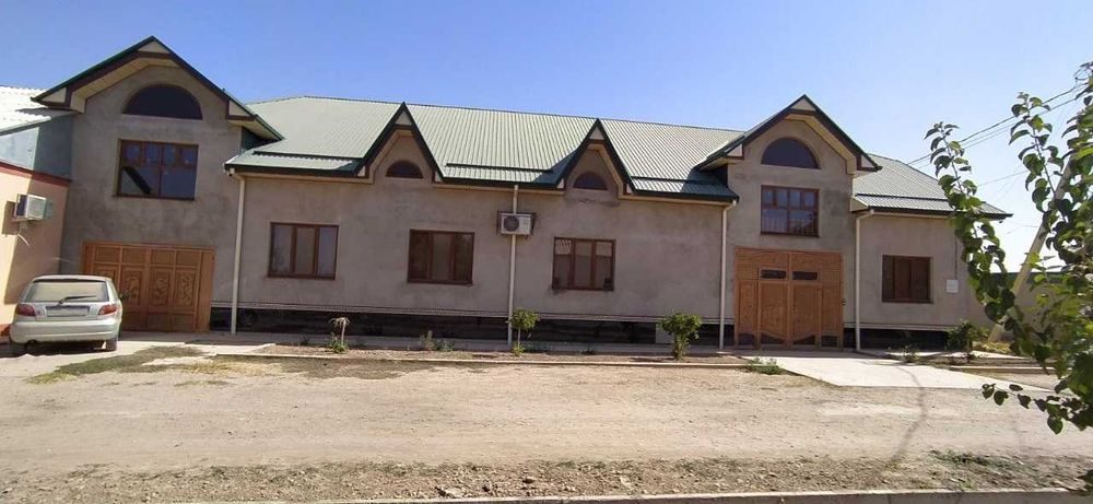 7-xonali dacha, 1500 m², Termiz, sotuvga