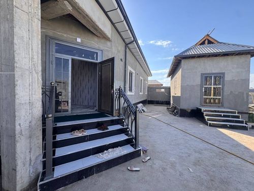 8-room townhouse, 323 m²