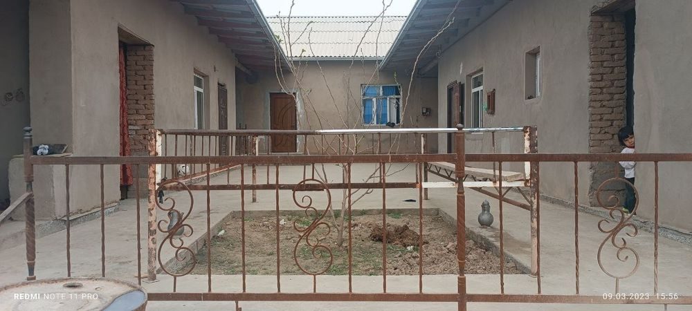 6-room house, 6 m², Termez, for sale