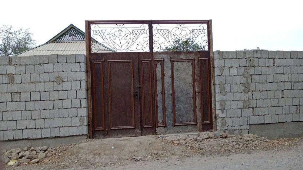 4-xonali uy, 500 m², Termiz, sotuvga