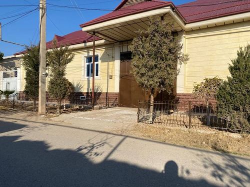 9-room house, 12 m²