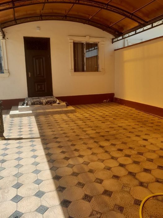 4-xonali uy, 300 m², Termiz, sotuvga