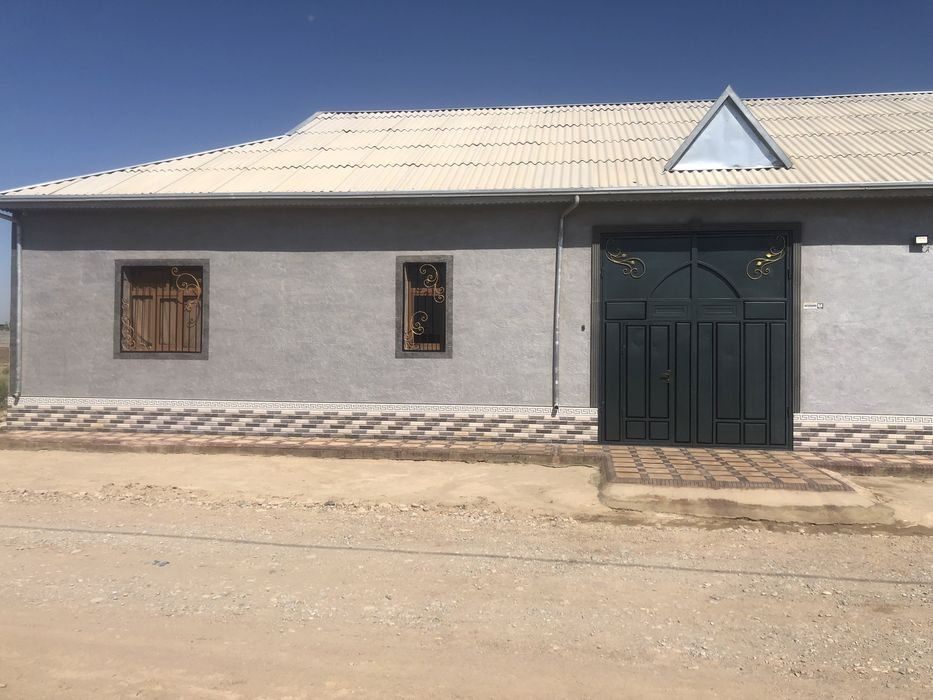 7-room dacha, 12 m², Termez, for sale
