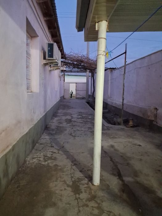 2-room house, 400 m², Termez, for sale