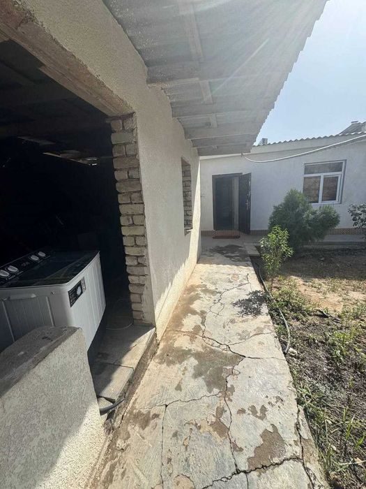 2-room house part, 200 m², Termez, for sale
