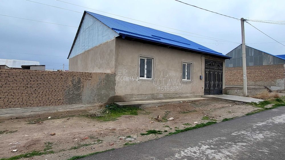 4-xonali uy, 70 m², Termiz, sotuvga