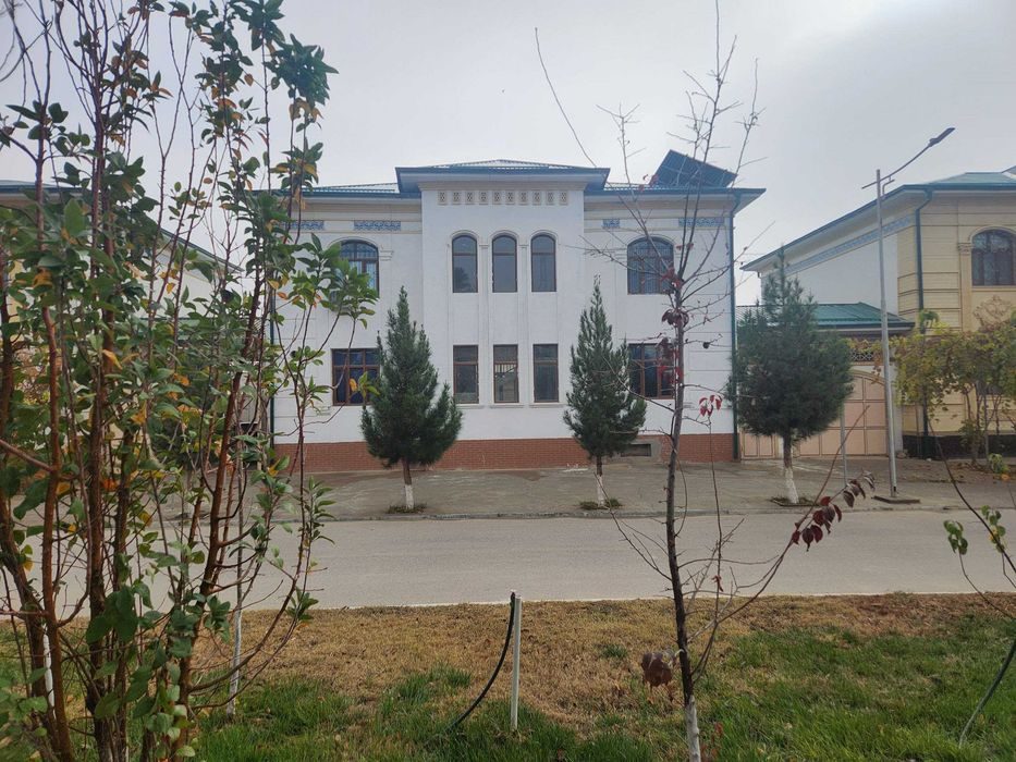 12-room cottage, 360 m², Termez, for rent