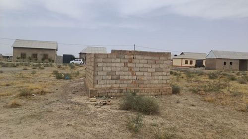 Yer sotiladi Sentr Kamazdan 4 sotux srochna arzon beriladi