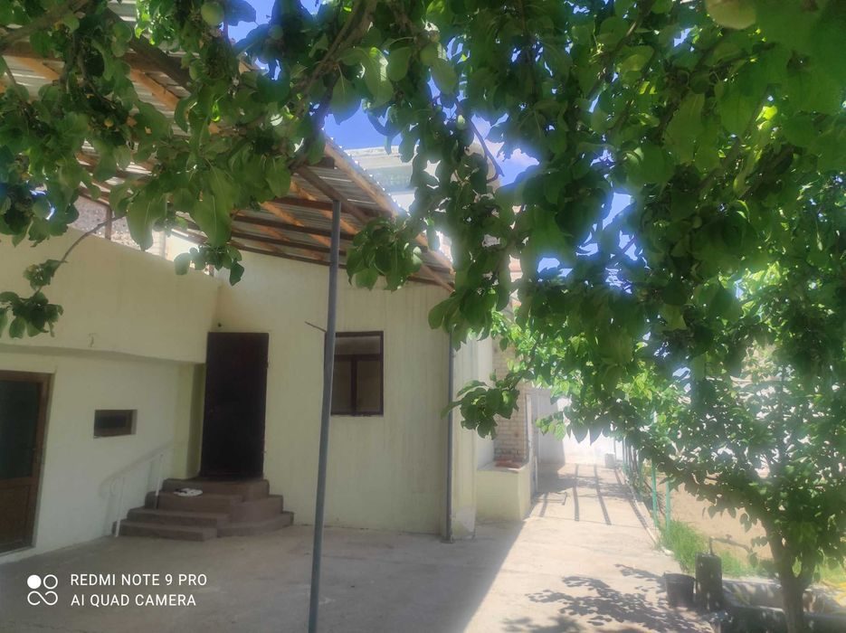 3-xonali dacha, 8 m², Zarafshon, sotuvga