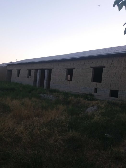 9-xonali uy, 1600 m², Джума, sotuvga