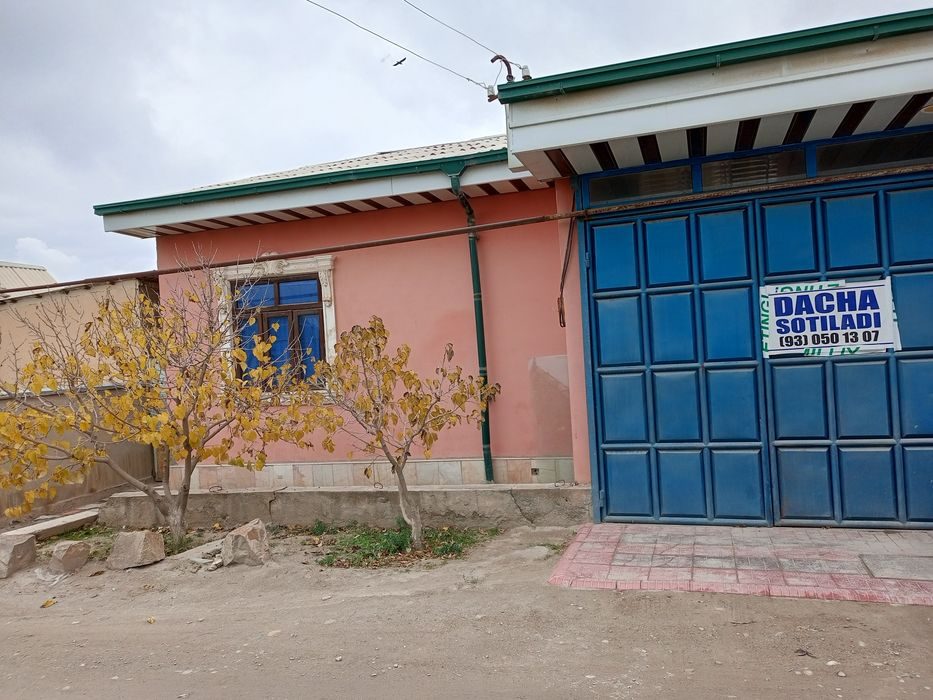 6-xonali dacha, 700 m², Navoiy, sotuvga