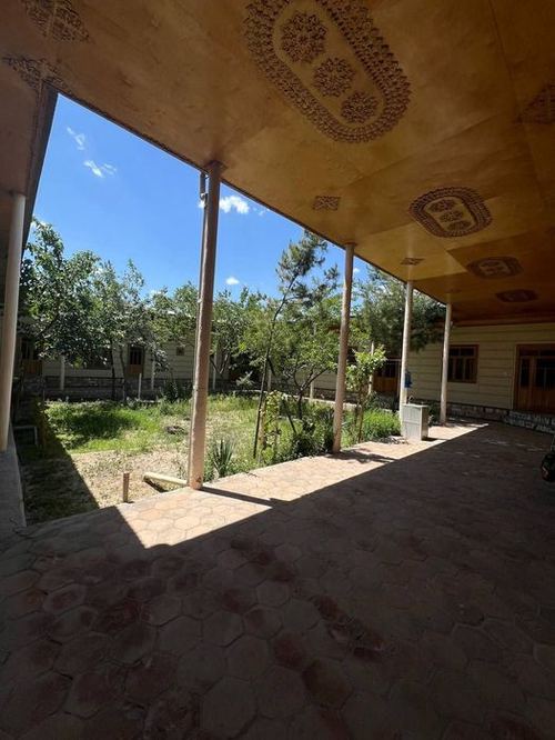 14-room house, 800 m²