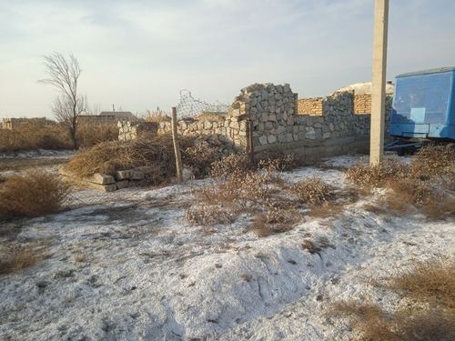 Курилиши тугалланмаган ер майдони 5 сотихга  эга булган дала ховли
