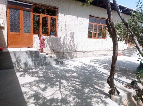 3-room dacha, 1000 m²