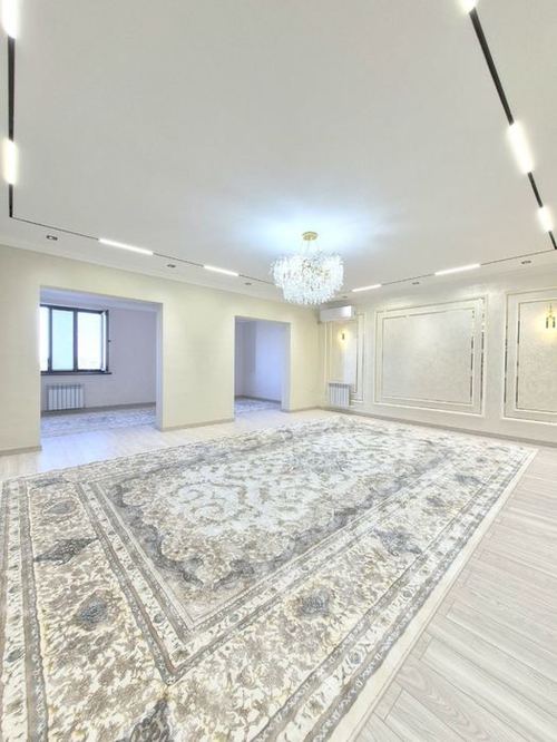 5-room apartment, 203 m²