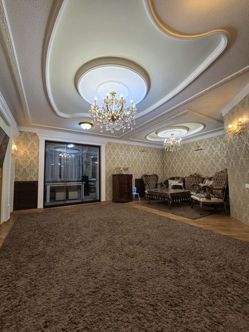 4-room apartment, 130 m²