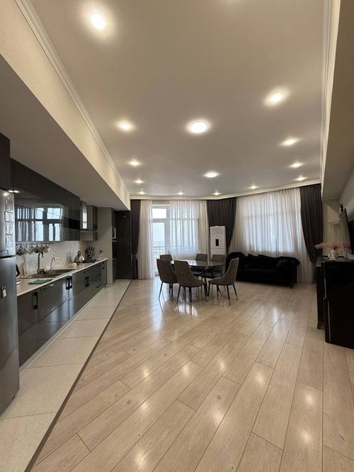 5-комнатная квартира, 160 м²