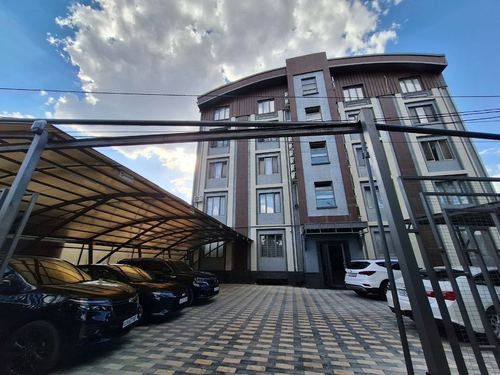 5-комнатная квартира, 175 м²