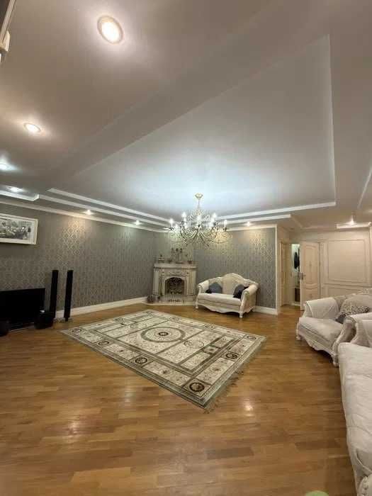 5-room apartment, 250 m², Tashkent, Mirzo Ulugbek District, for sale