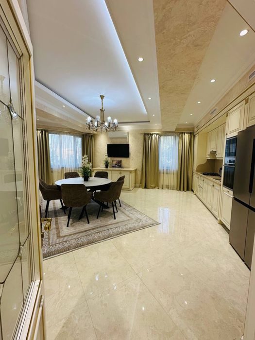 4-room apartment, 220 m², Tashkent, Mirzo Ulugbek District, for rent