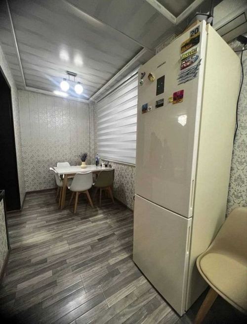 3-xonali kvartira, 70 m²