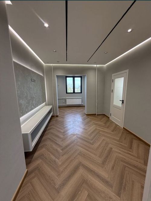 4-xonali kvartira, 90 m²