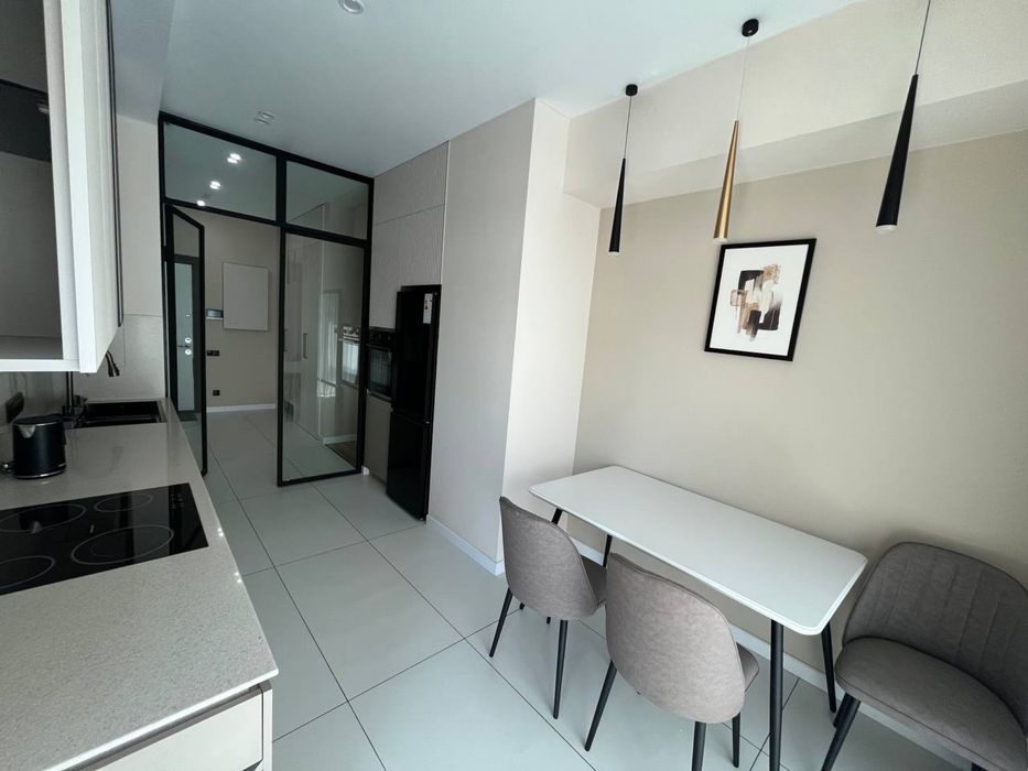 3-xonali kvartira, 100 m², Toshkent, Mirzo Ulug‘bek tumani, ijaraga