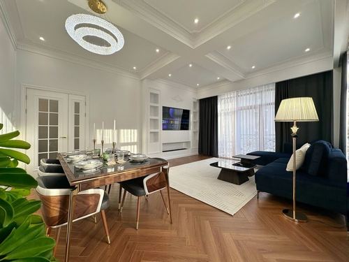 4-xonali kvartira, 153 m²
