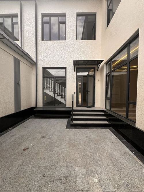 5-xonali uy, 180 m²