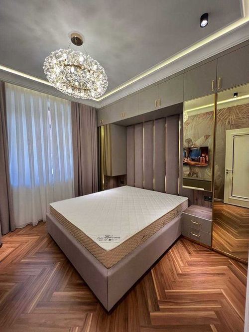 4-комнатная квартира, 140 м²
