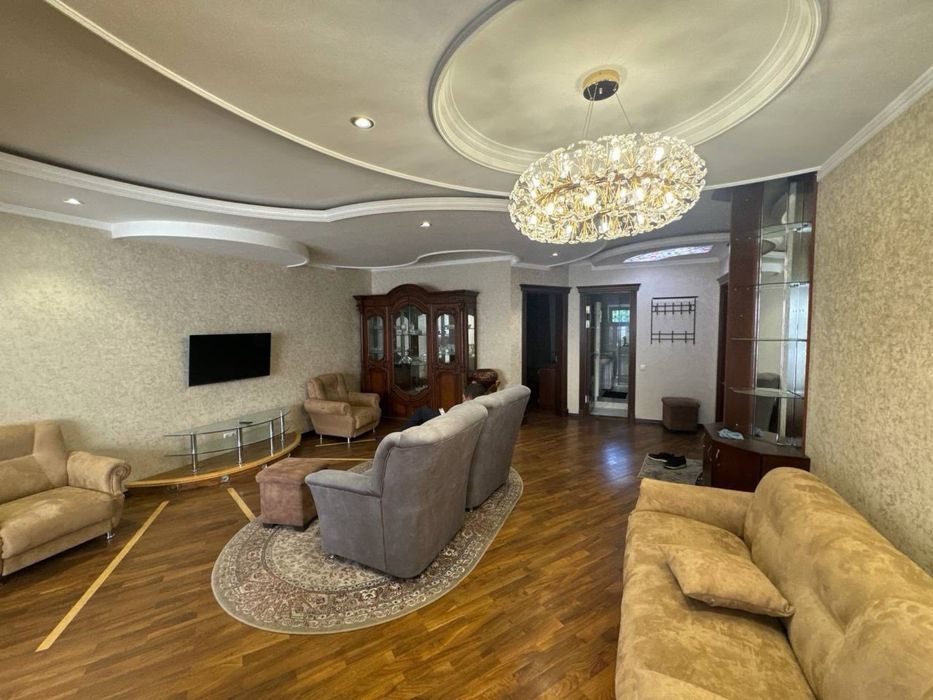 3-комнатная квартира, 76 м², Ташкент, Мирзо-Улугбекский район, в аренду