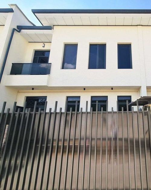 5-xonali uy, 270 m²
